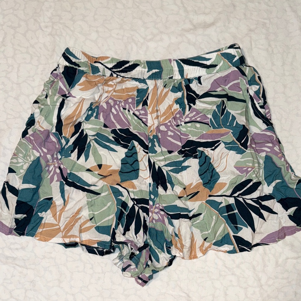 Roxy Tropical Leaf Print Shorts in Teal, Lavender & Tan